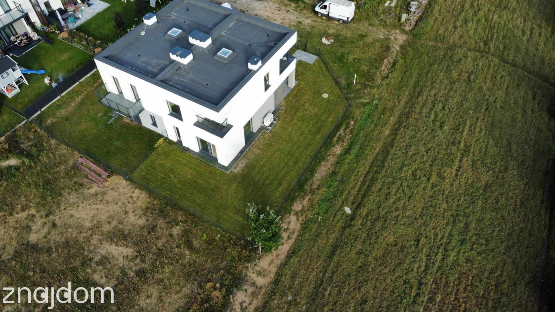 Dom bliźniak w cichej, zielonej części Gdyni. - zdjęcie 5