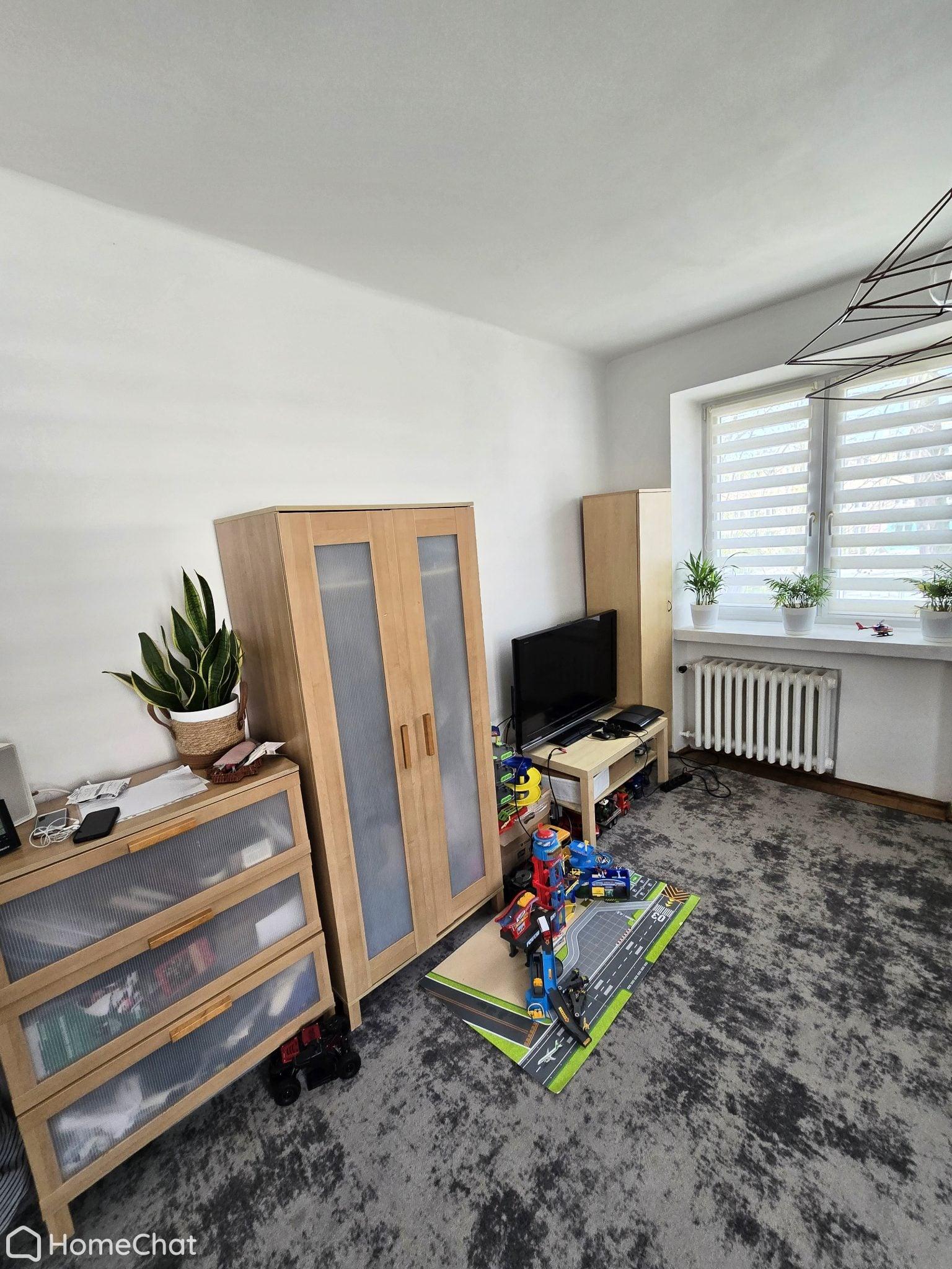 Oddzielne 2 pokoje, mieszkanie 50 m²