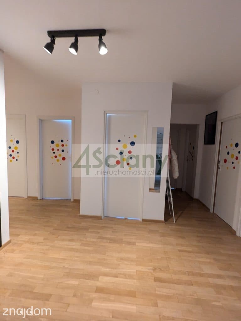 Przestronne mieszkanie w centrum Warszawy - zdjęcie 4