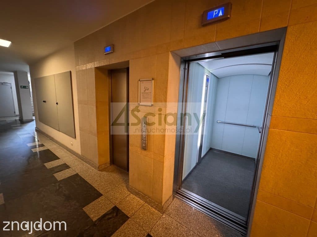 Przestronne mieszkanie w centrum Warszawy - zdjęcie 14