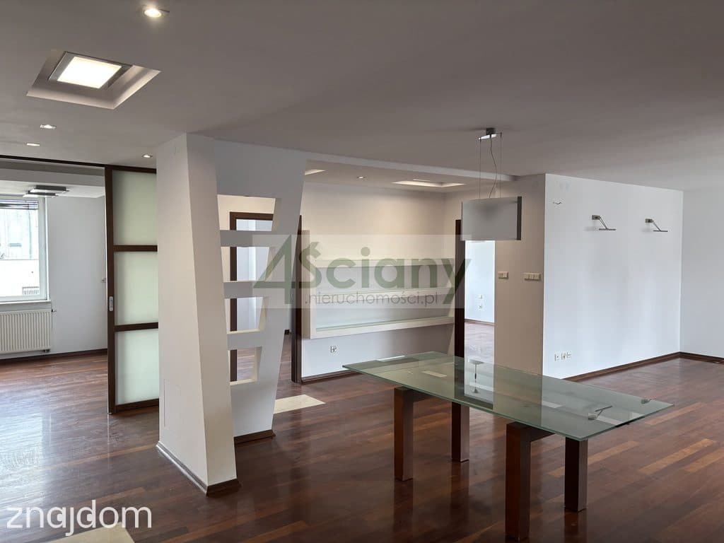 Komfortowy 4-pokojowy apartament na Woli