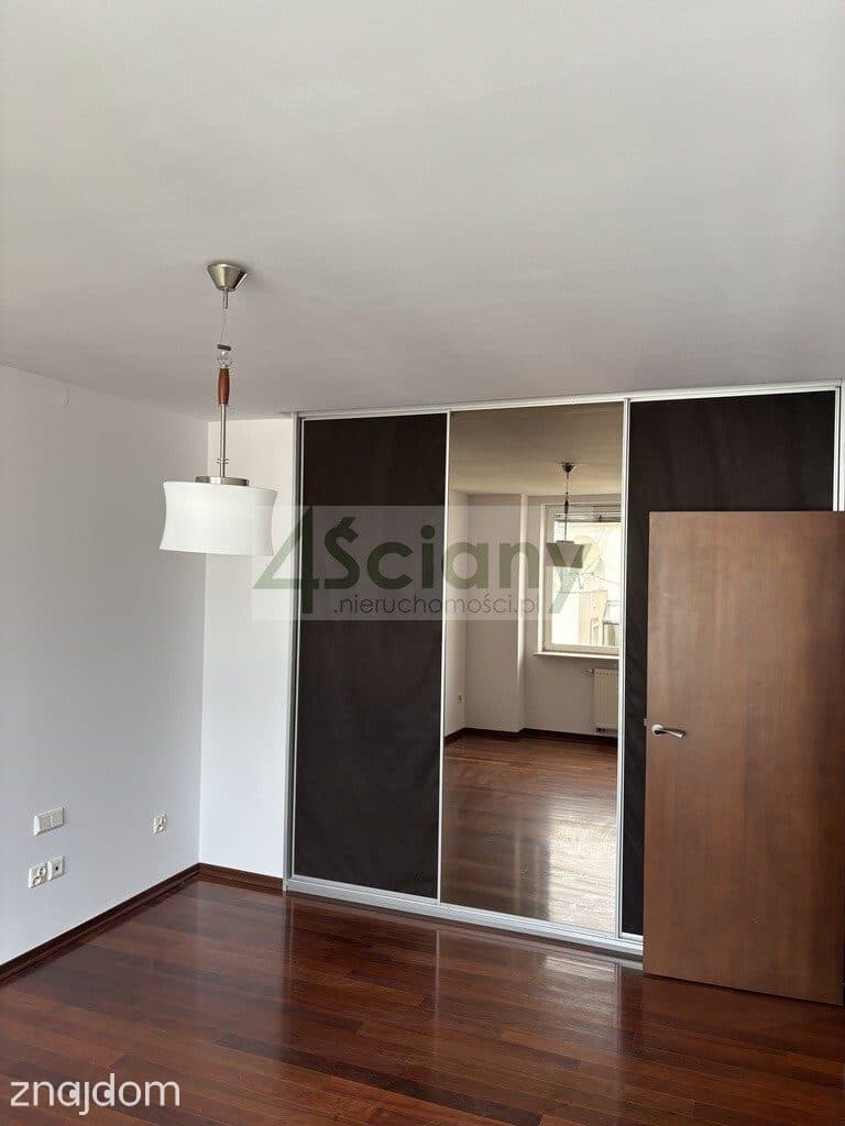 Komfortowy 4-pokojowy apartament na Woli - zdjęcie 9