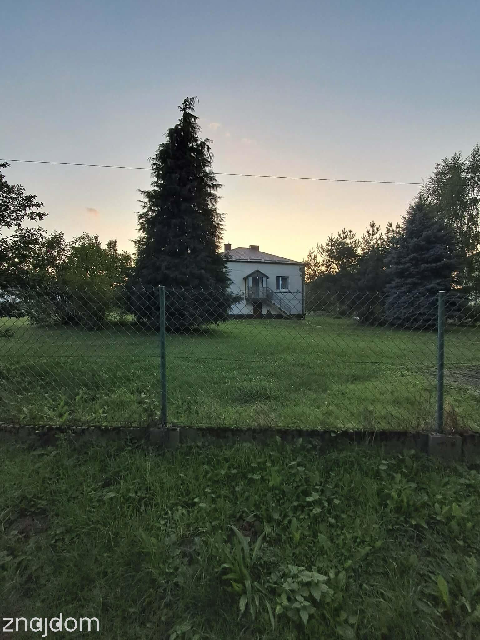 Dom na sprzedaż - zdjęcie 2