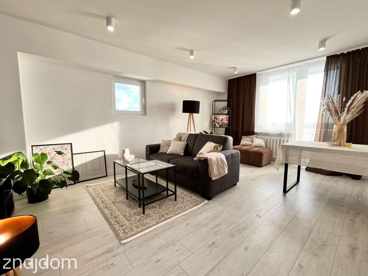 Manhattan, widokowe M4 z loggią po remoncie