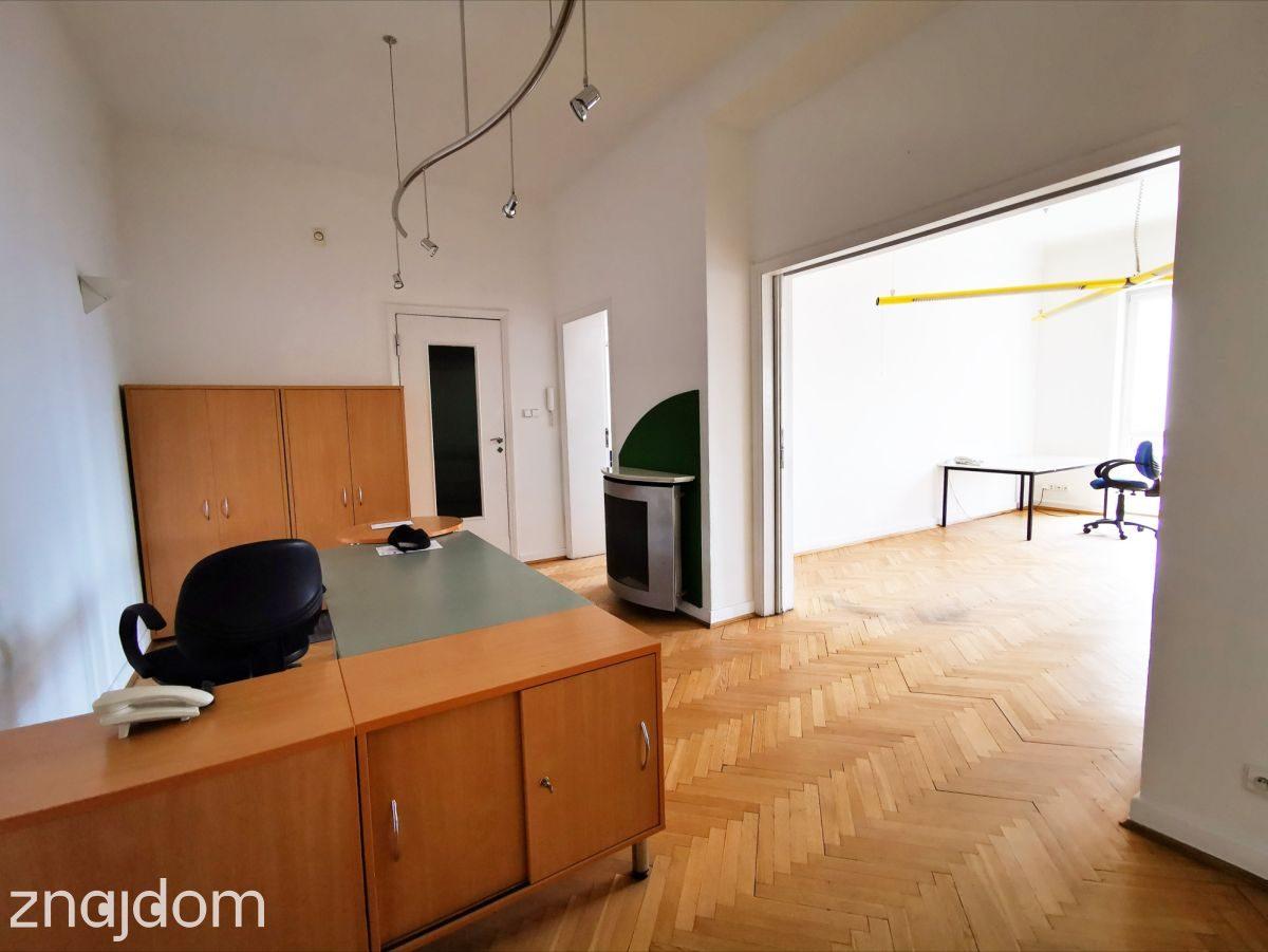 5 pokoi w przedwojennej kamienicy/ ścisłe centrum - zdjęcie 5