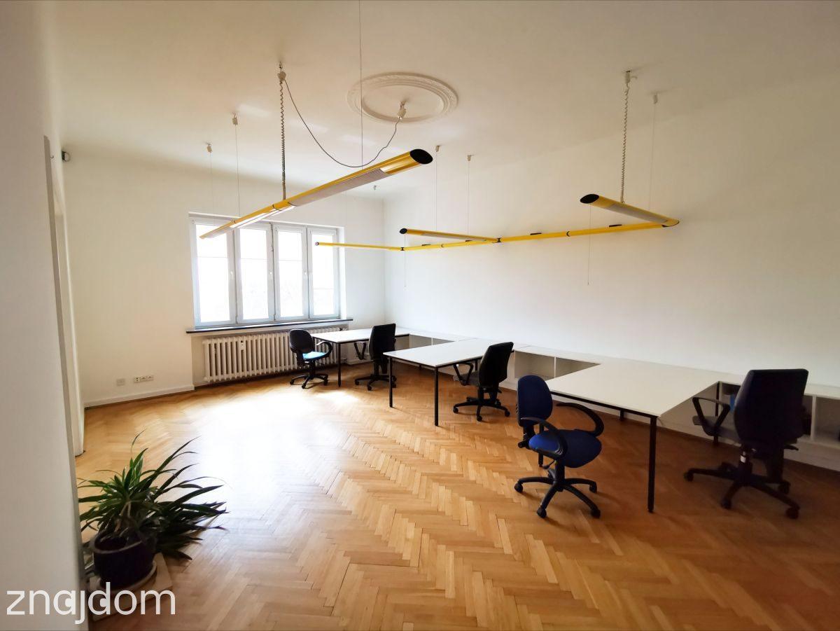 5 pokoi w przedwojennej kamienicy/ ścisłe centrum - zdjęcie 10