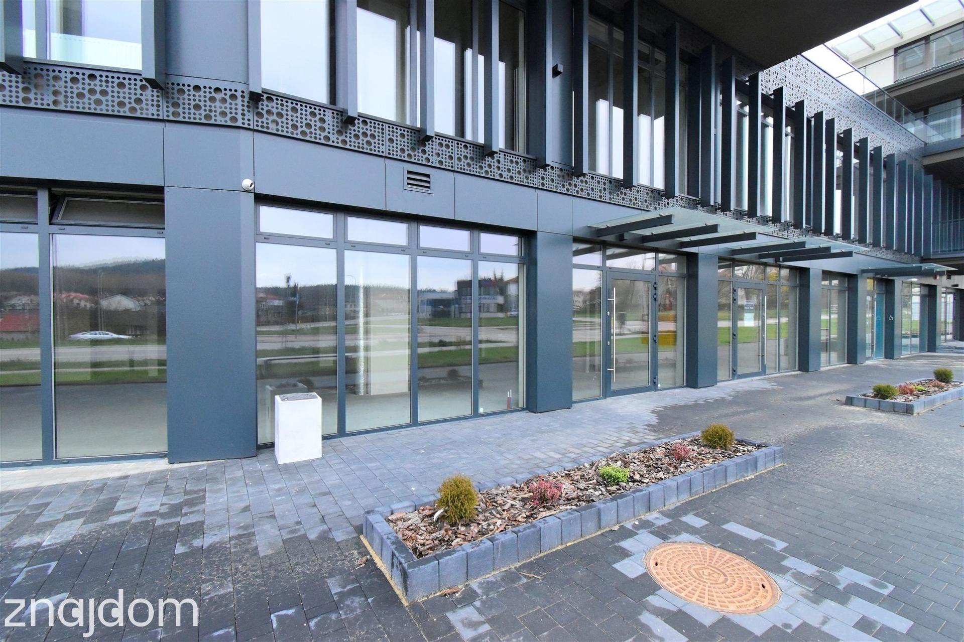 LOKAL NA WYNAJEM W NOWYM APARTAMENTOWCU