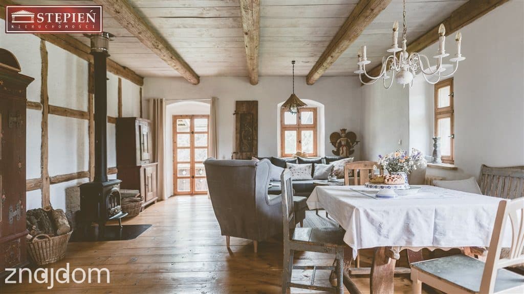 Romantyczna willa w wyjątkowej lokalizacji - zdjęcie 11