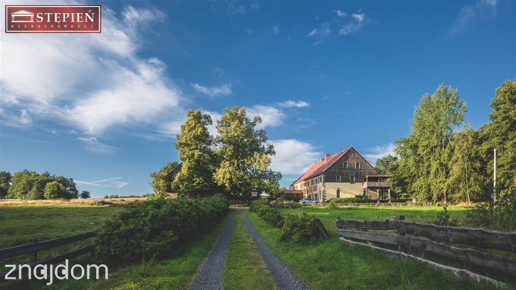 Romantyczna willa w wyjątkowej lokalizacji - zdjęcie 2