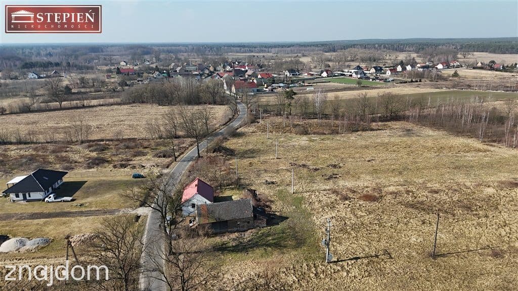 Dom z 1 hektarem ziemi budowlnanej - zdjęcie 8