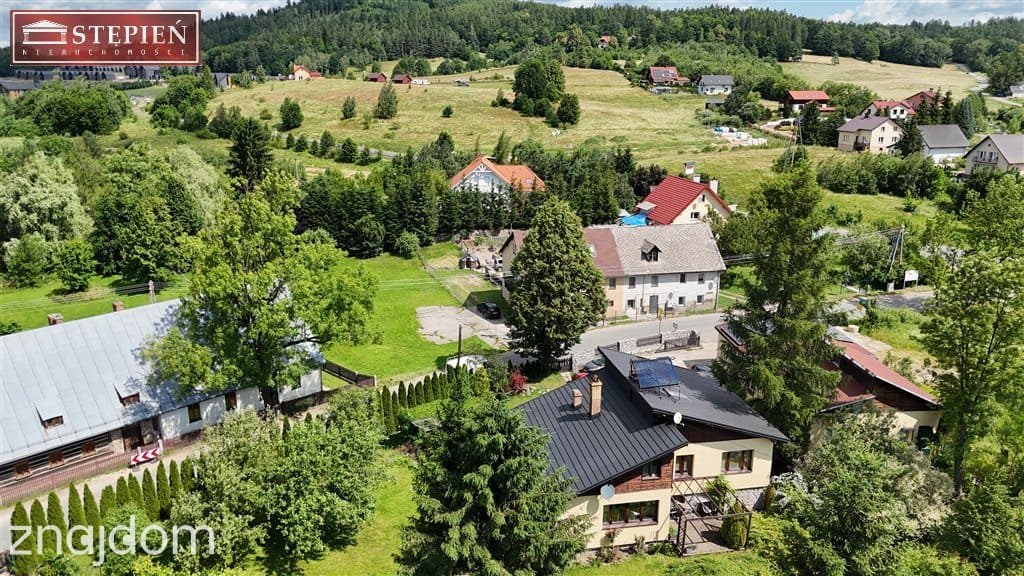 Dom w Sosnówce + domek z apartamentami!