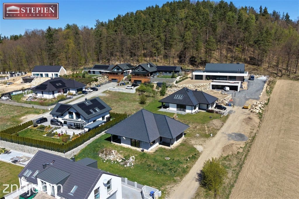 NowoczesnyPomieszcze dom w prestiżowej lokalizacji - zdjęcie 14