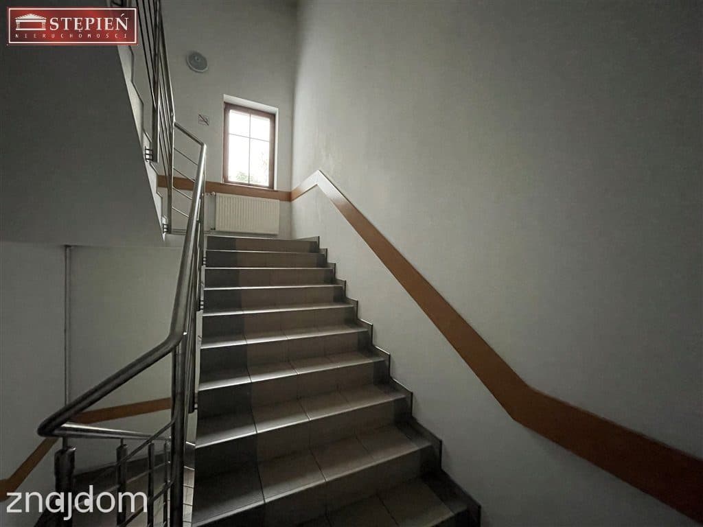 Na sprzedaż kamienica w Cetrum Jeleniej Góry - zdjęcie 2
