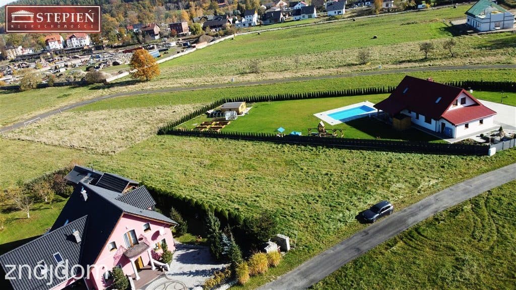 Działka z pozwoleniem na budowę na 3 budynki 1611m - zdjęcie 4
