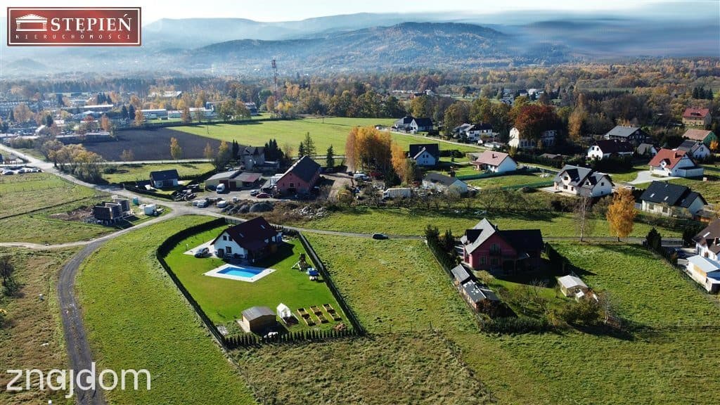 Działka z pozwoleniem na budowę na 3 budynki 1611m - zdjęcie 7