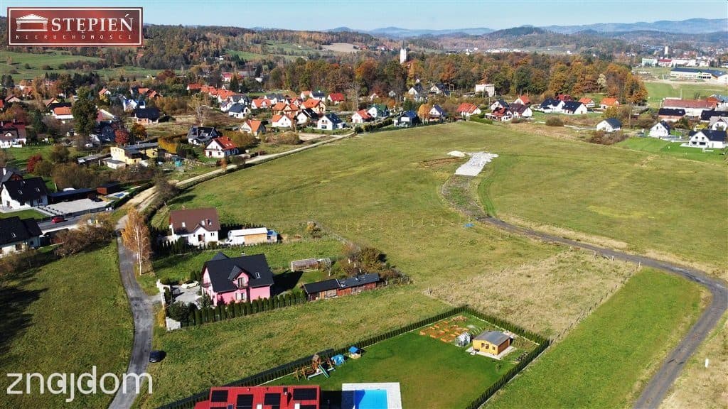 Działka z pozwoleniem na budowę na 3 budynki 1611m - zdjęcie 8