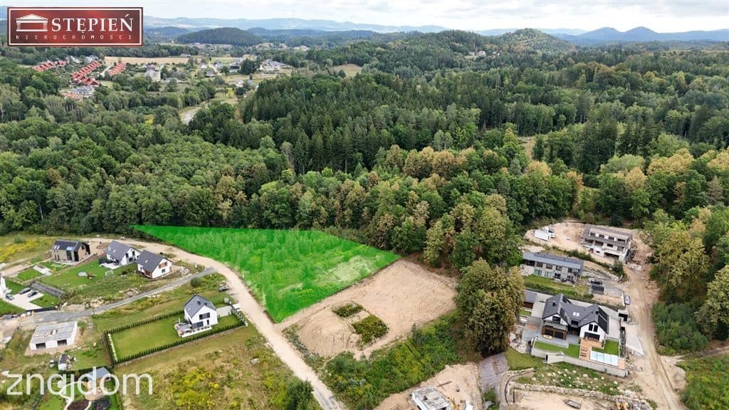 Działka osiedlu domów jednorodzinnych - zdjęcie 2