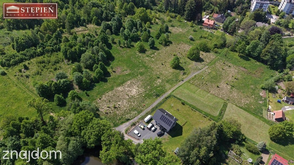 Malownicza działka w świetnej lokalizacji - zdjęcie 8