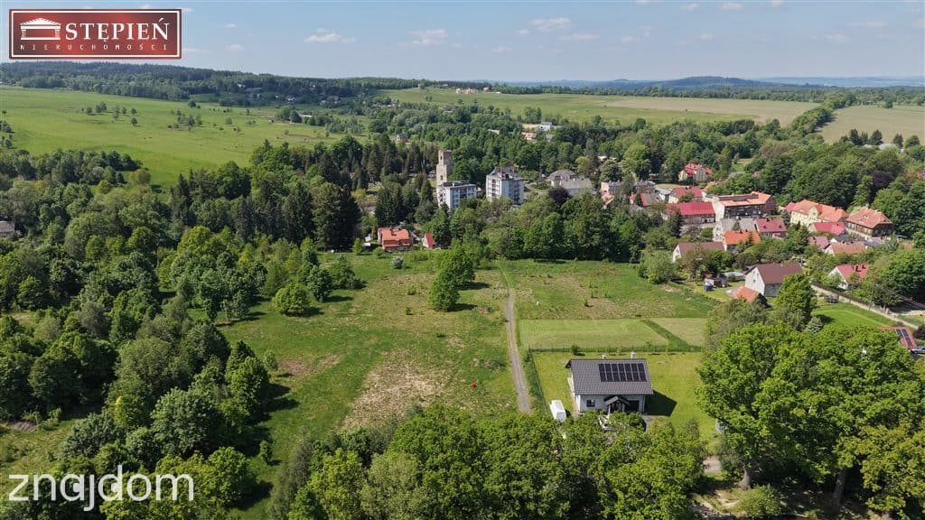 Malownicza działka w świetnej lokalizacji - zdjęcie 9
