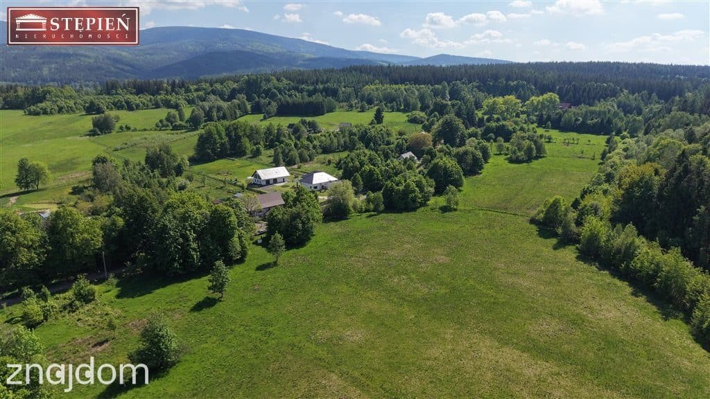 Działka budowla w pięknej lokalizacji - zdjęcie 2