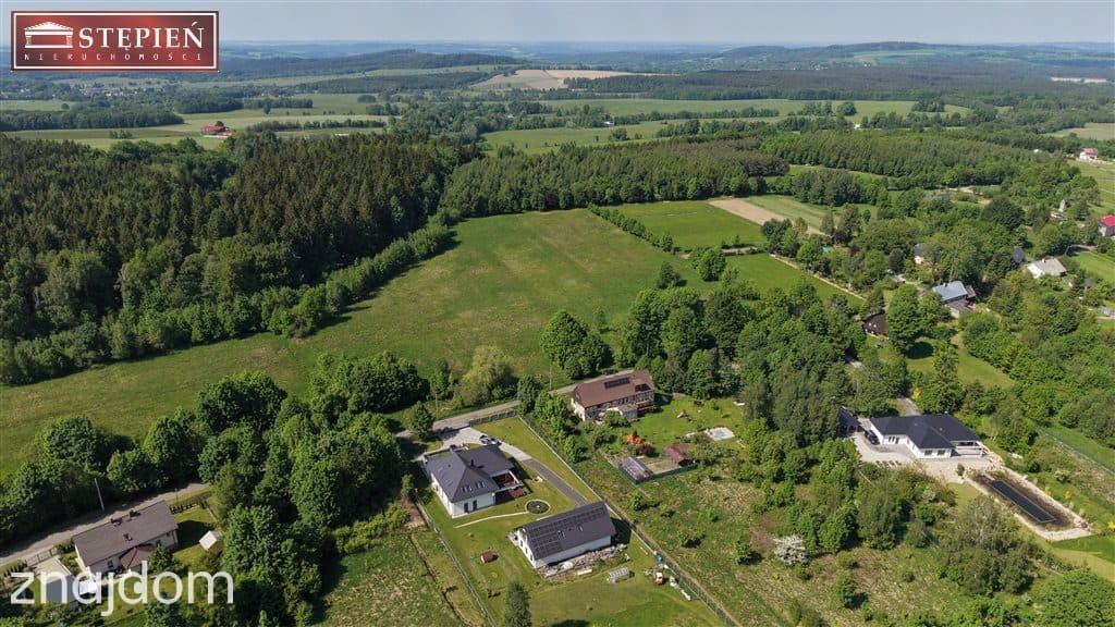 Działka budowla w pięknej lokalizacji - zdjęcie 10