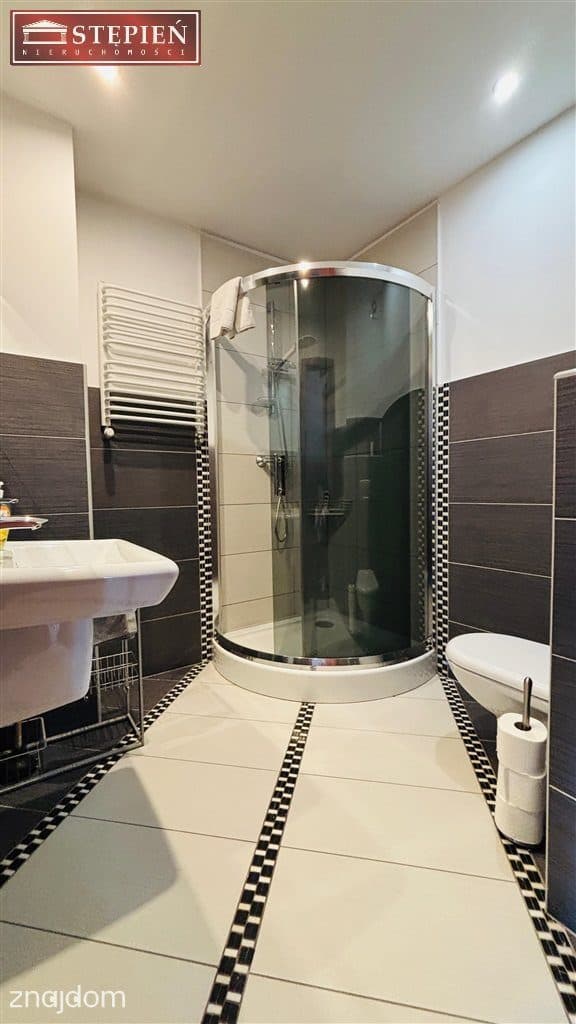 Apartament dwupoziomowy z widokiem na Karkonosze - zdjęcie 13