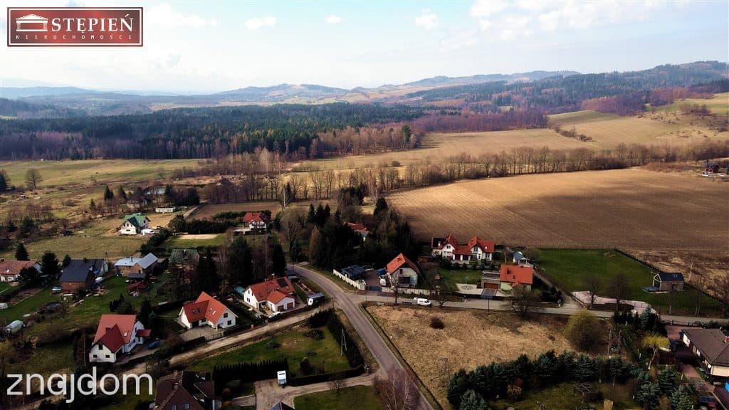 Urokliwa działka budowlana w Komarnie. - zdjęcie 8