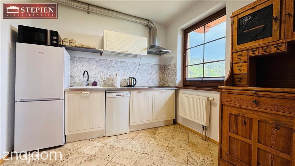 Apartament dwupoziomowy z widokiem na Karkonosze - zdjęcie 3