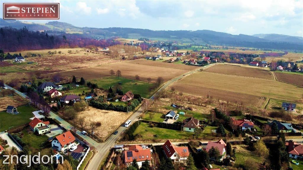 Urokliwa działka budowlana w Komarnie. - zdjęcie 4