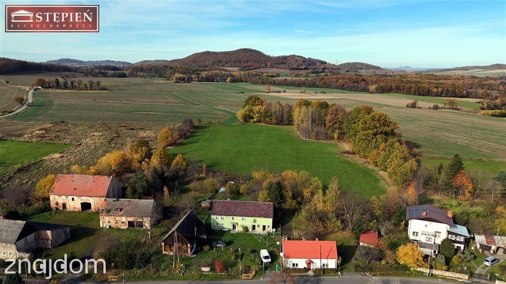 Dom w spokojnej okolicy - zdjęcie 18