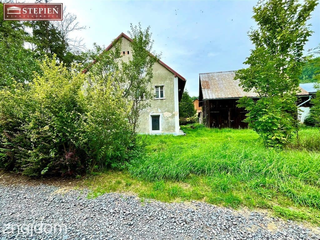 Dom w remoncie z potencjałem i charakterem