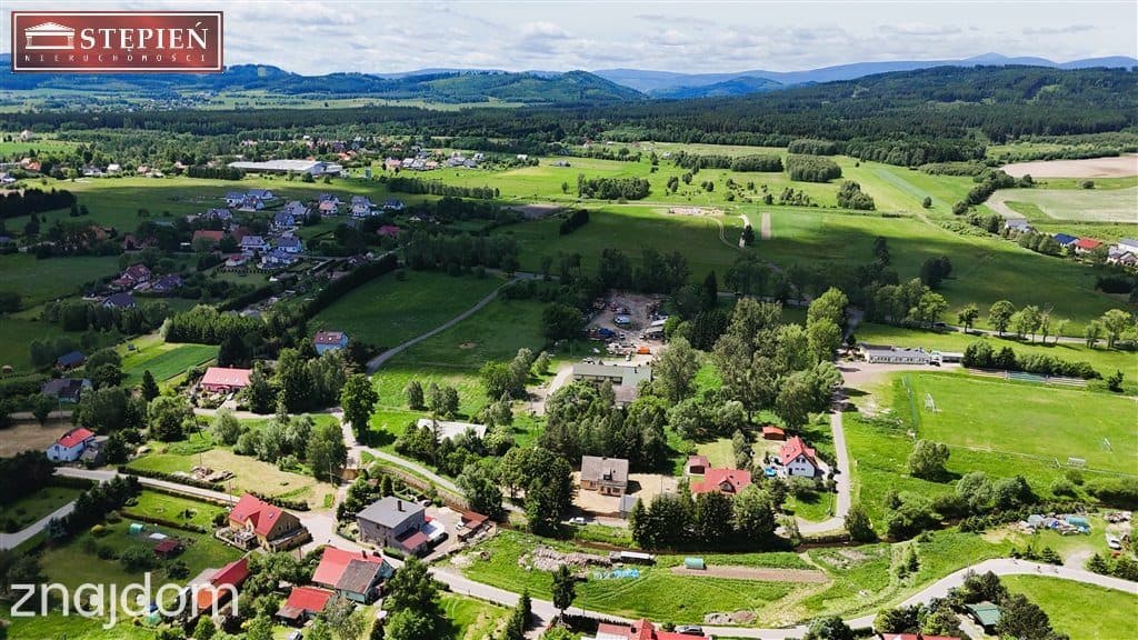 Dom z Krzeszowie| Działka 2396 m² - zdjęcie 4