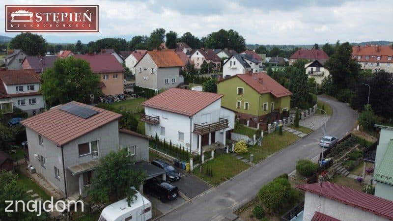 Dom w Gryfowie Śląskim w w spokojnej okolicy - zdjęcie 13