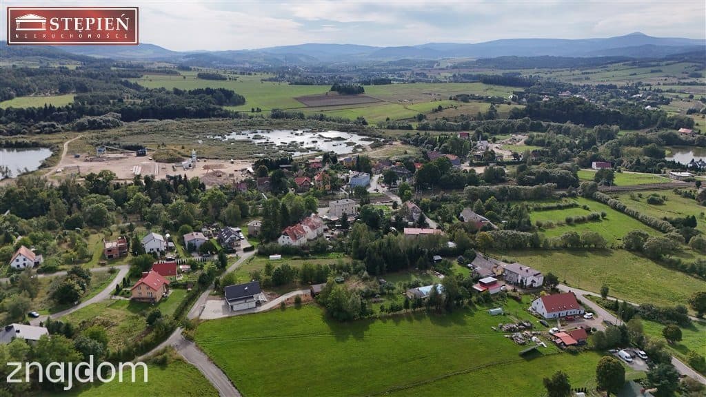 Działka 1626 m² z budynkiem mieszkalnym do remontu - zdjęcie 4