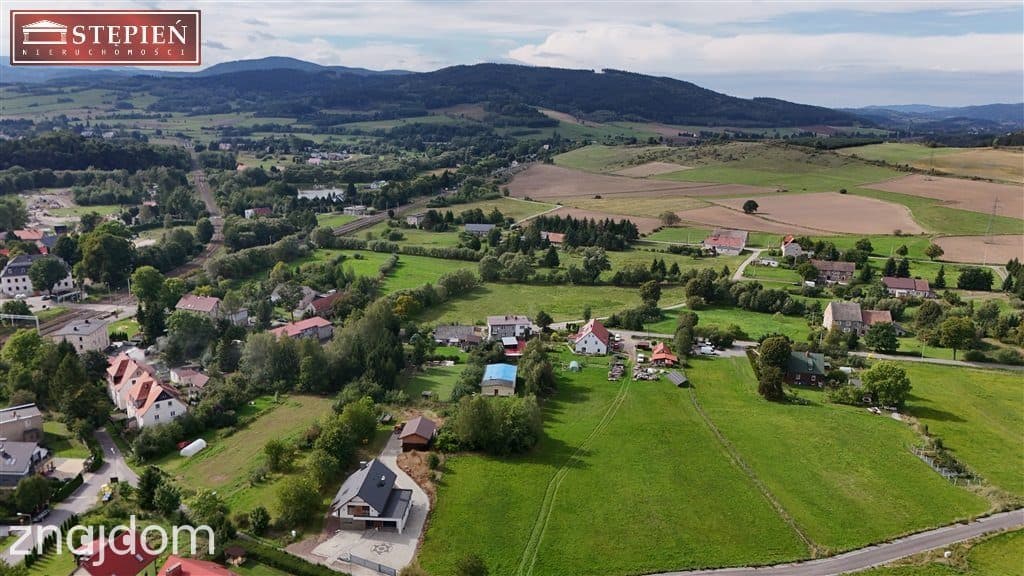 Działka 1626 m² z budynkiem mieszkalnym do remontu - zdjęcie 6