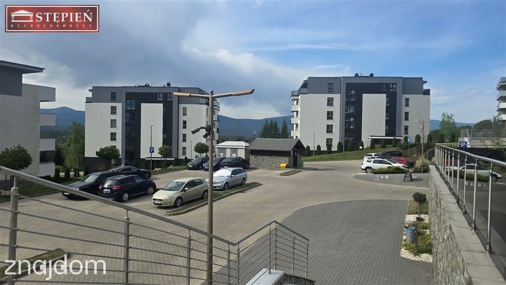 Apartamet z wyjściem na ogród i widokiem na góry. - zdjęcie 2