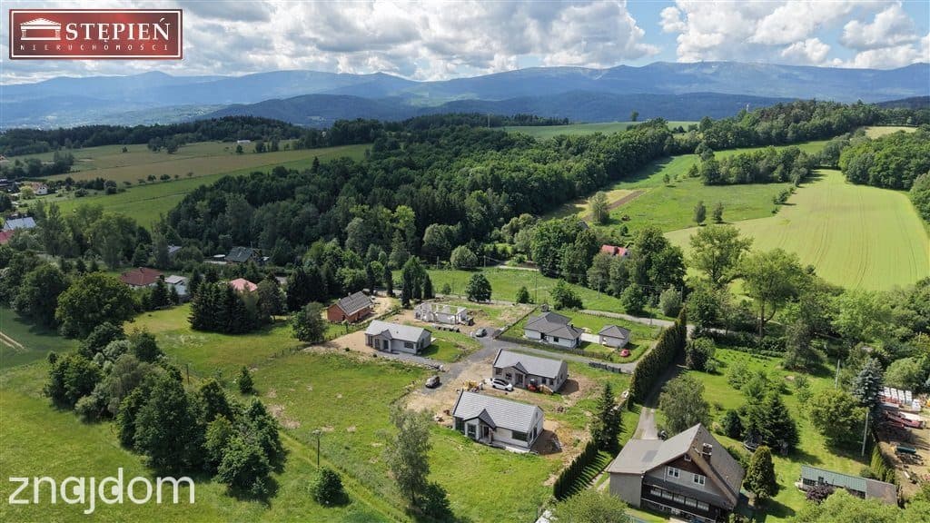 Nowoczesny dom z widokiem na Karkonosze - zdjęcie 16