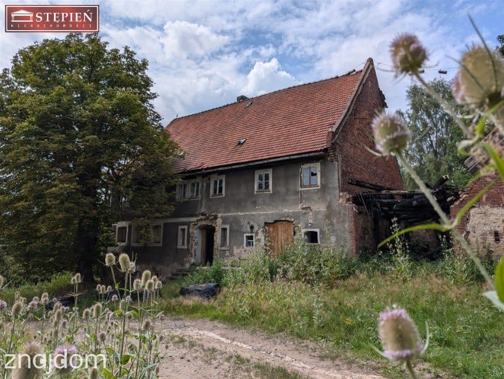 Ubocze - dom na wzniesieniu w spokojnej okolicy - zdjęcie 13