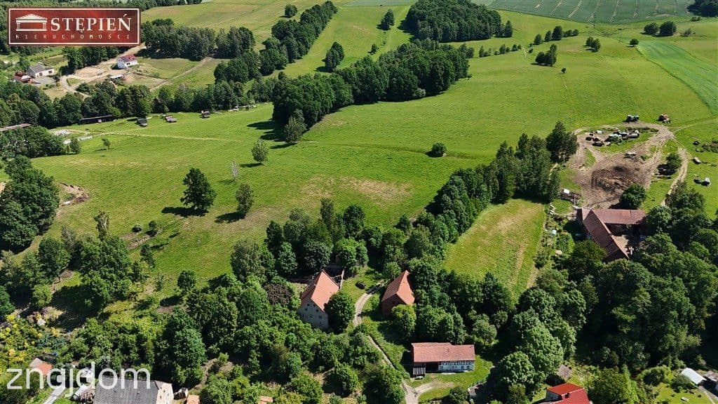 Ubocze - dom na wzniesieniu w spokojnej okolicy - zdjęcie 4