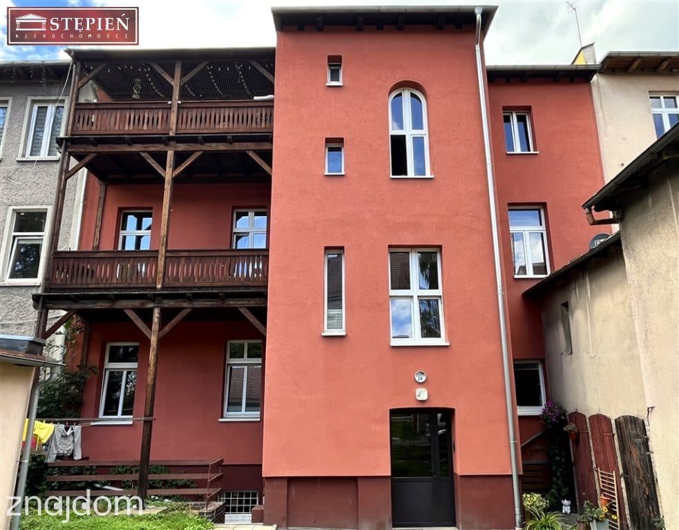 Przestronne mieszkanie w centrum - zdjęcie 12