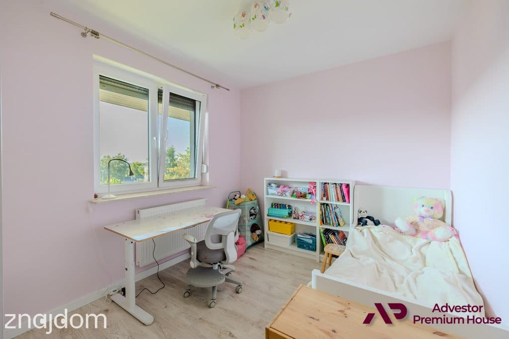 Duży balkon, tuż przy szkole i przedszkolu - zdjęcie 14