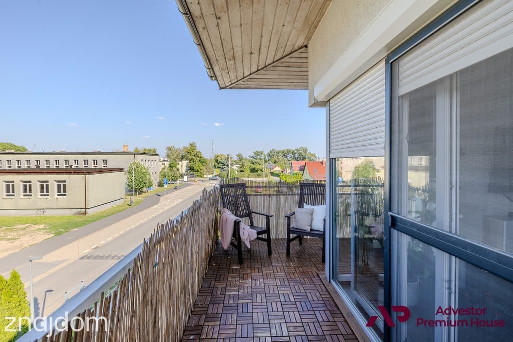 Duży balkon, tuż przy szkole i przedszkolu - zdjęcie 4
