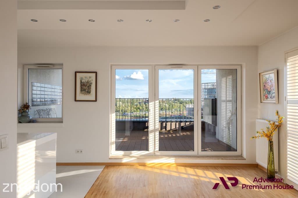 Penthouse z dużym tarasem i ogródkiem - zdjęcie 15