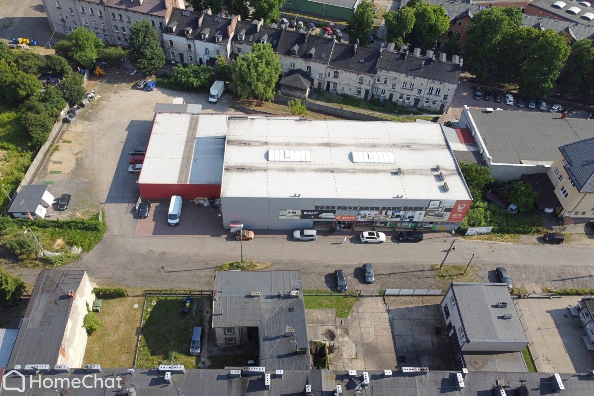 Obiekt handlowo-usługowo-magazynowy 3480 m², częściowo wynajęty.
