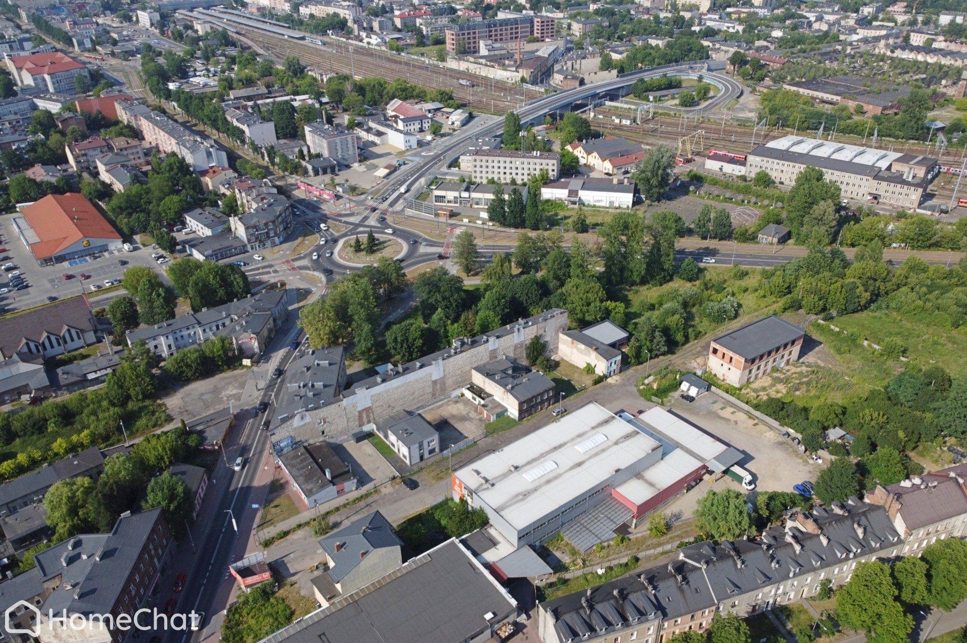 Obiekt handlowo-usługowo-magazynowy 3480 m², częściowo wynajęty.