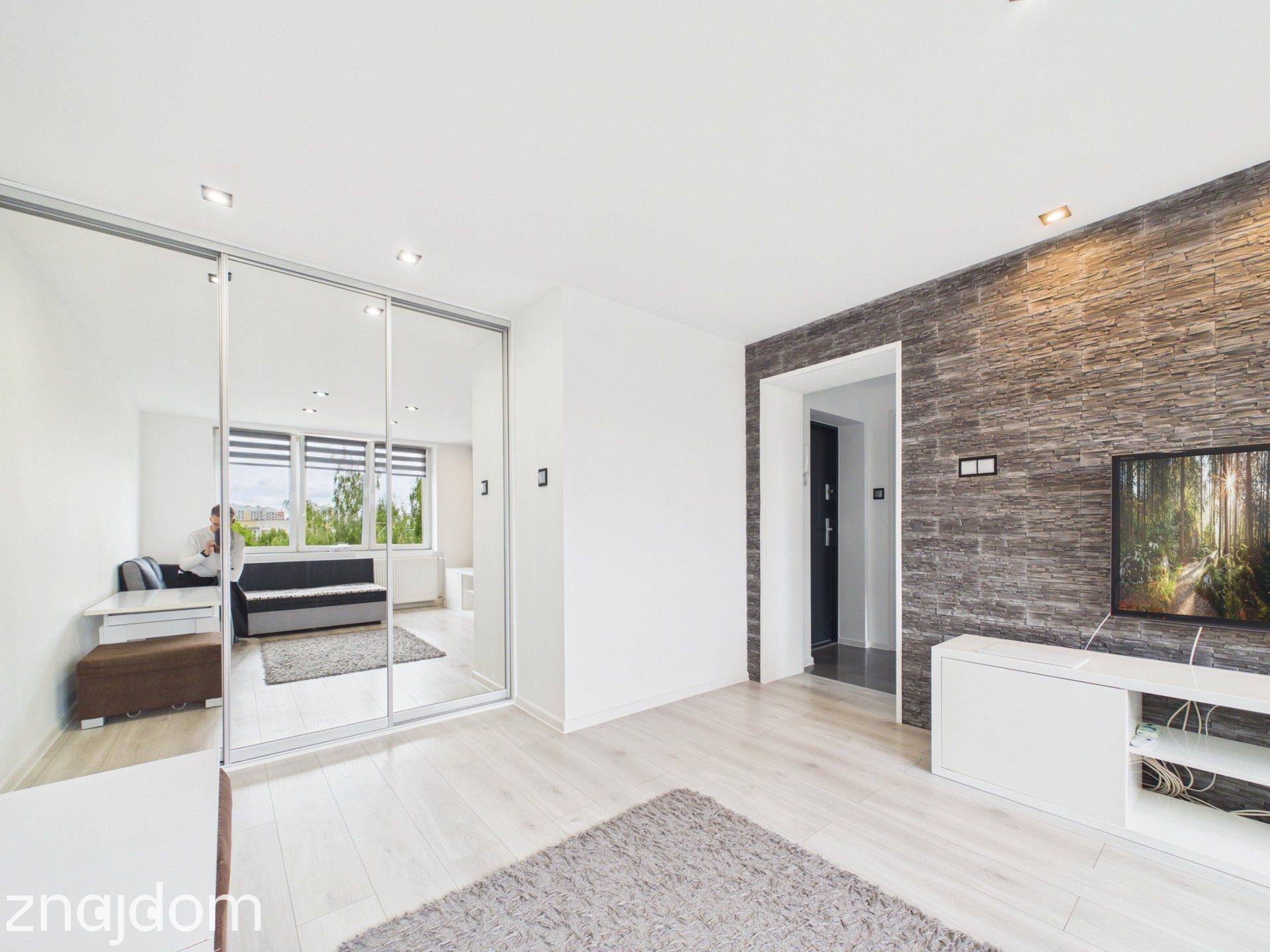 REZERWACJA - 31,57 m² w CENTRUM – po remoncie, odświeżona - zdjęcie 5