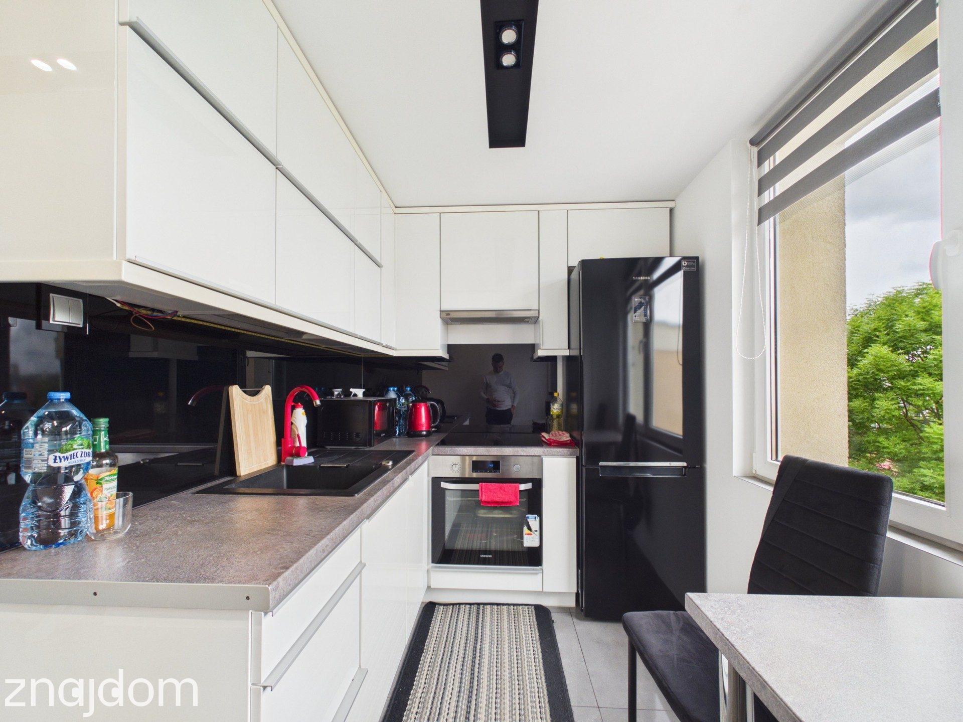 REZERWACJA - 31,57 m² w CENTRUM – po remoncie, odświeżona - zdjęcie 9