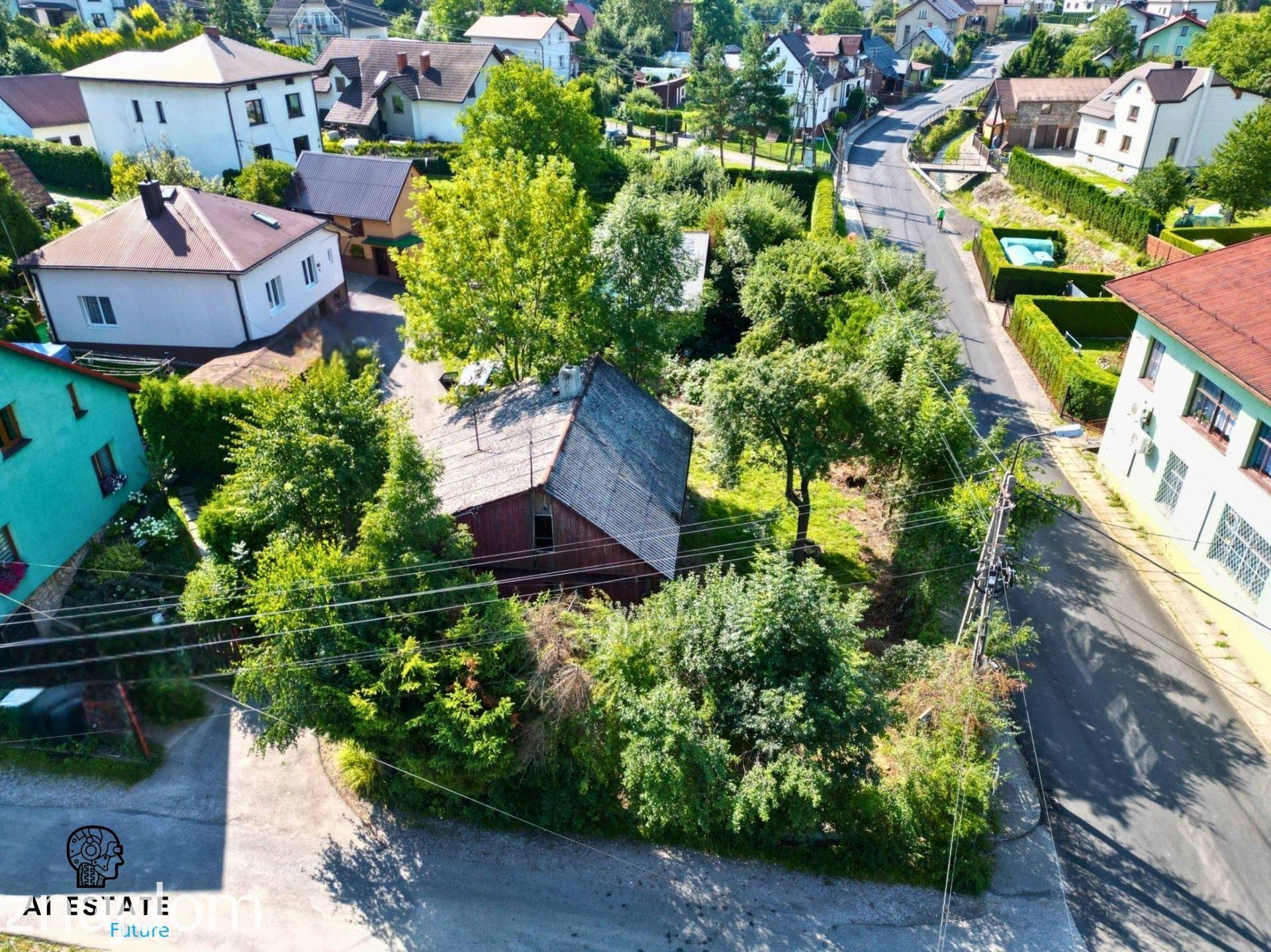 Klimatyczny drewniany domek 70m² w centrum Cięciny - zdjęcie 7