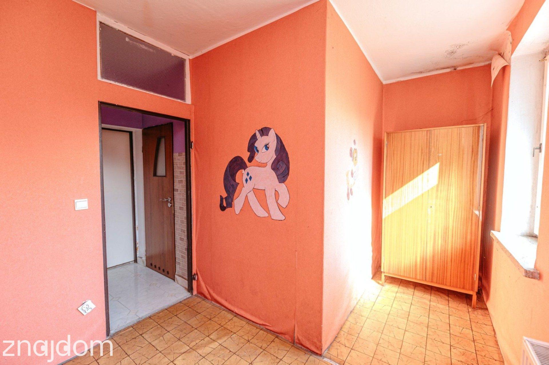Wygodny dom jednorodzinny na sprzedaż - zdjęcie 9