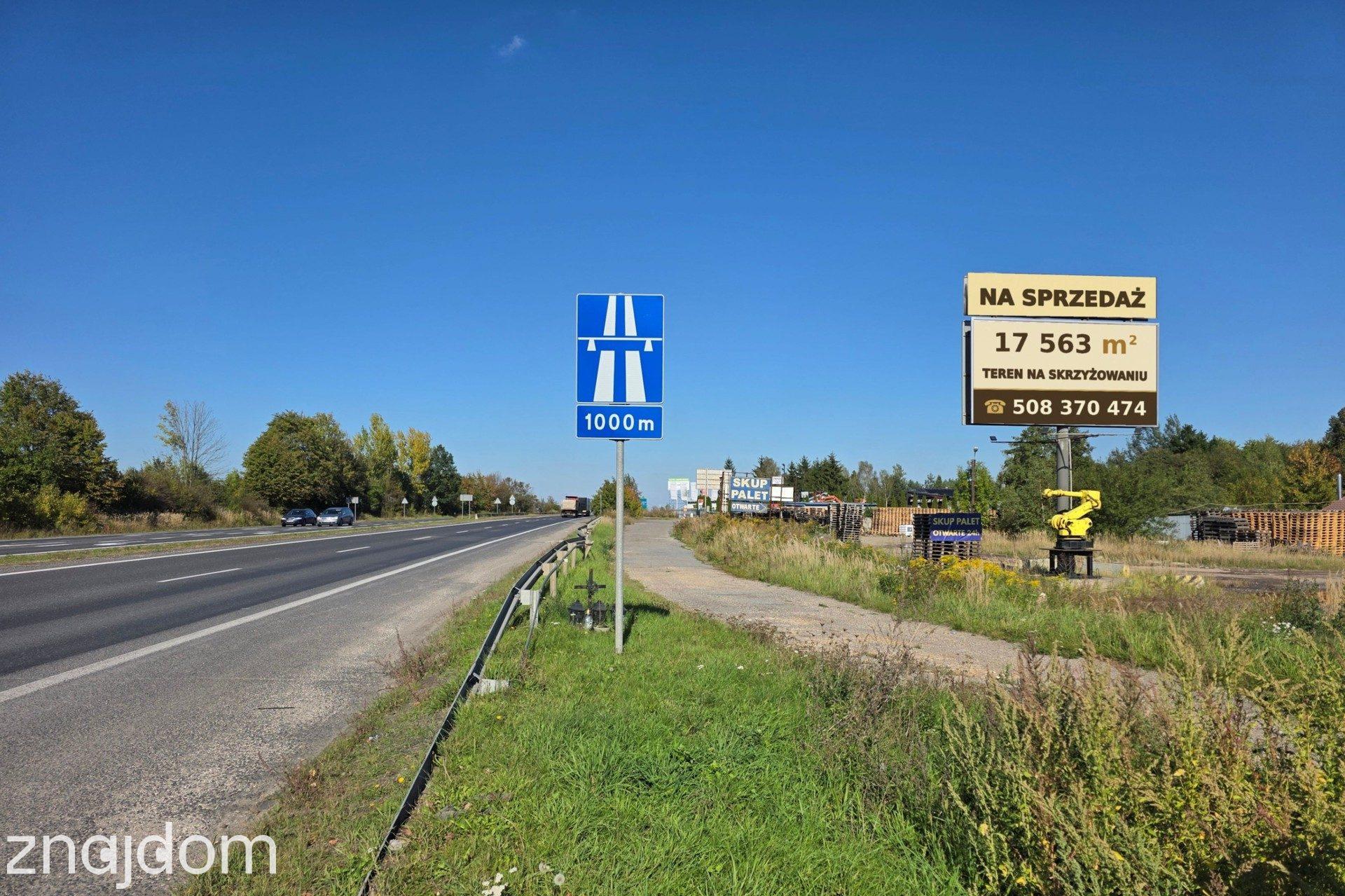 Działka przy węźle autostrady A1, na skrzyżowaniu z DK91
